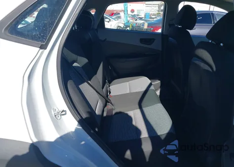 2021 Hyundai Kona Se z USA, uszkodzony, nr VIN KM8K12AA7MU649202